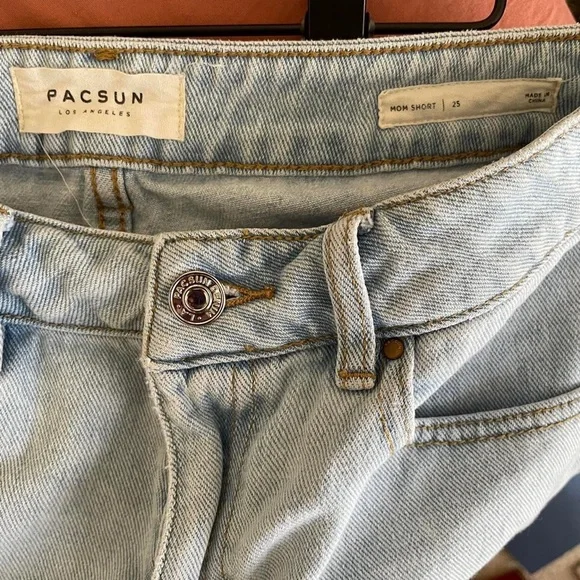 pacsun distressed high waisted mom short - Picture 3 of 3
